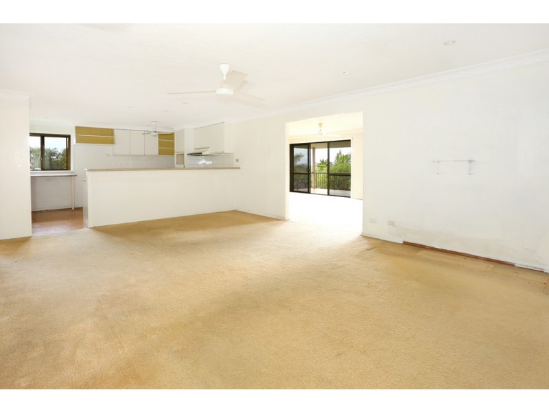 35 Pinkwood Drive, Ashmore QLD 4214