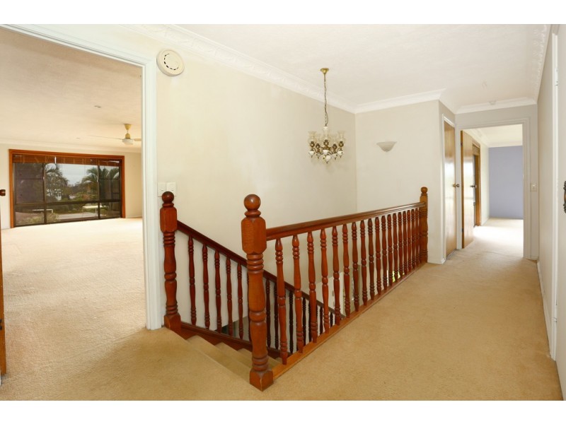 35 Pinkwood Drive, Ashmore QLD 4214