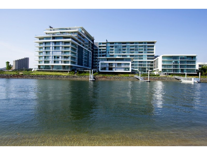 2805/33 TE Peters Drive “Freshwater Point”, Broadbeach QLD 4218