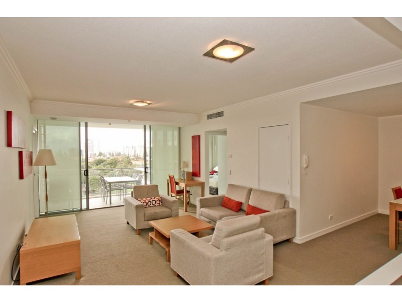2805/33 TE Peters Drive “Freshwater Point”, Broadbeach QLD 4218