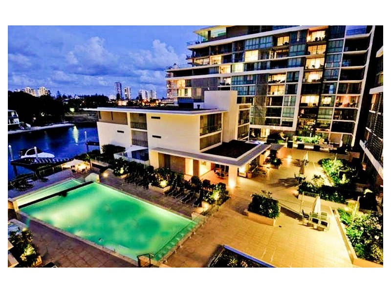 2805/33 TE Peters Drive “Freshwater Point”, Broadbeach QLD 4218