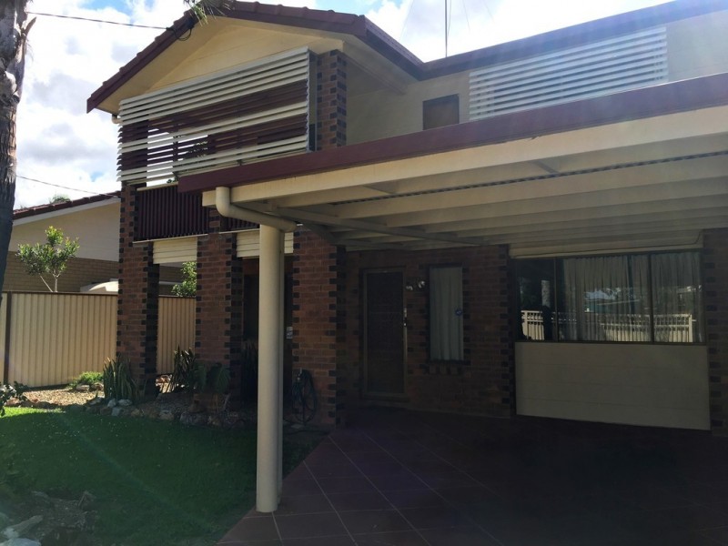 285 Benowa Road, Benowa QLD 4217