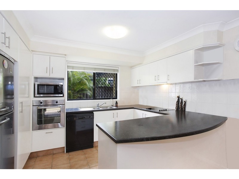 1 Seville Circuit, Burleigh Waters QLD 4220