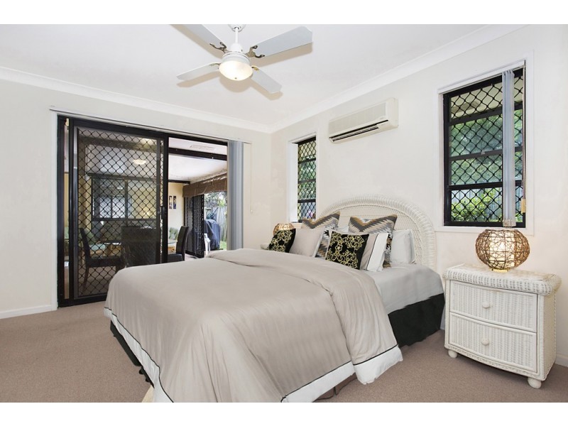 1 Seville Circuit, Burleigh Waters QLD 4220