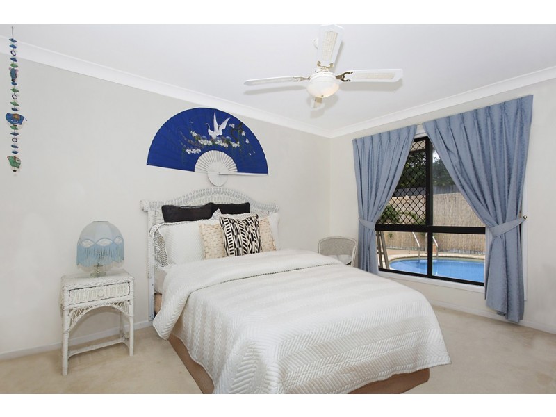 1 Seville Circuit, Burleigh Waters QLD 4220