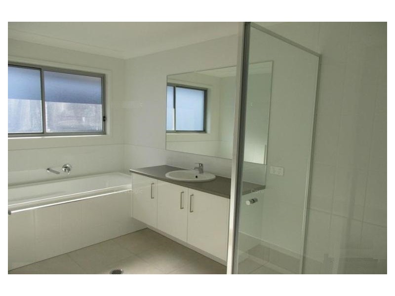 7682 Fairway Boulevard, Hope Island QLD 4212