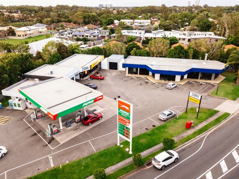 177 Government Road, Labrador QLD 4215