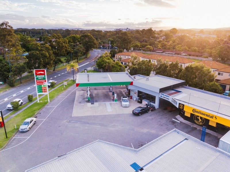 177 Government Road, Labrador QLD 4215