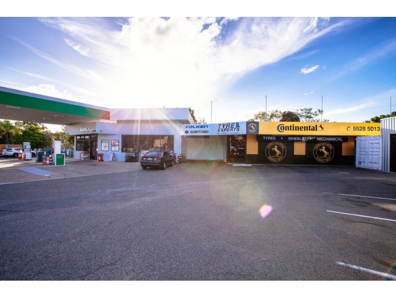 177 Government Road, Labrador QLD 4215