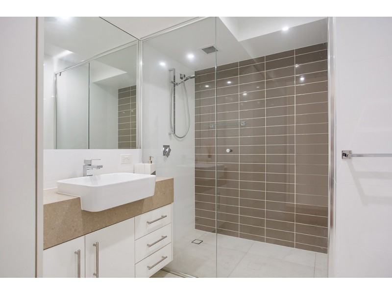 2 ‘Viscount Towers’ 1 First Avenue, Surfers Paradise QLD 4217