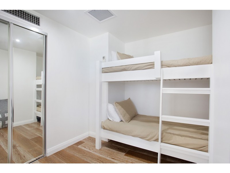 2 ‘Viscount Towers’ 1 First Avenue, Surfers Paradise QLD 4217