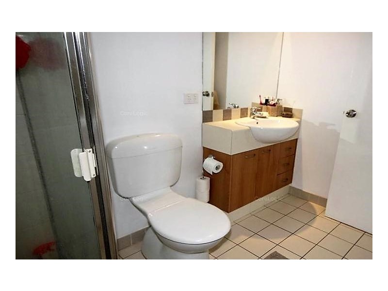 34/3 Sunset Boulevard, Surfers Paradise QLD 4217