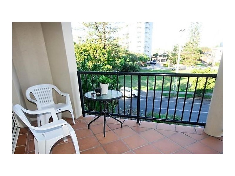 34/3 Sunset Boulevard, Surfers Paradise QLD 4217