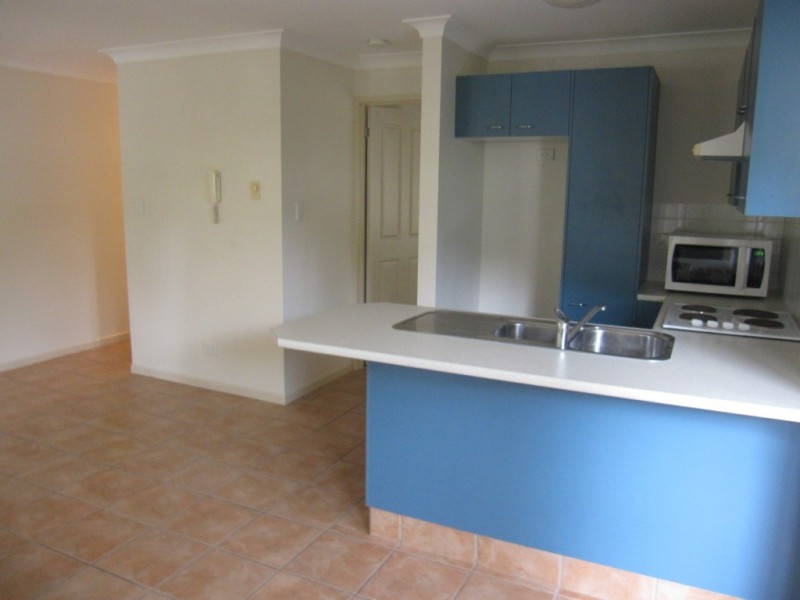 2/173-175 Surf Parade, Broadbeach QLD 4218