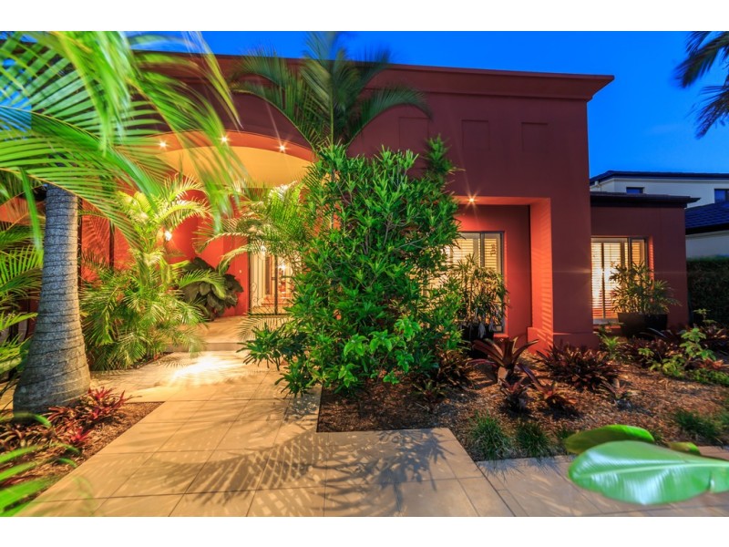 21 Clear Water Bay Avenue, Clear Island Waters QLD 4226