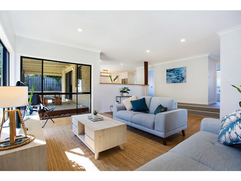 36 Tussock Crescent, Elanora QLD 4221