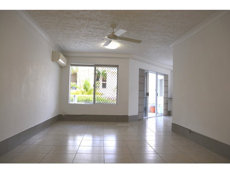 1/9 St Kilda Avenue, Broadbeach QLD 4218