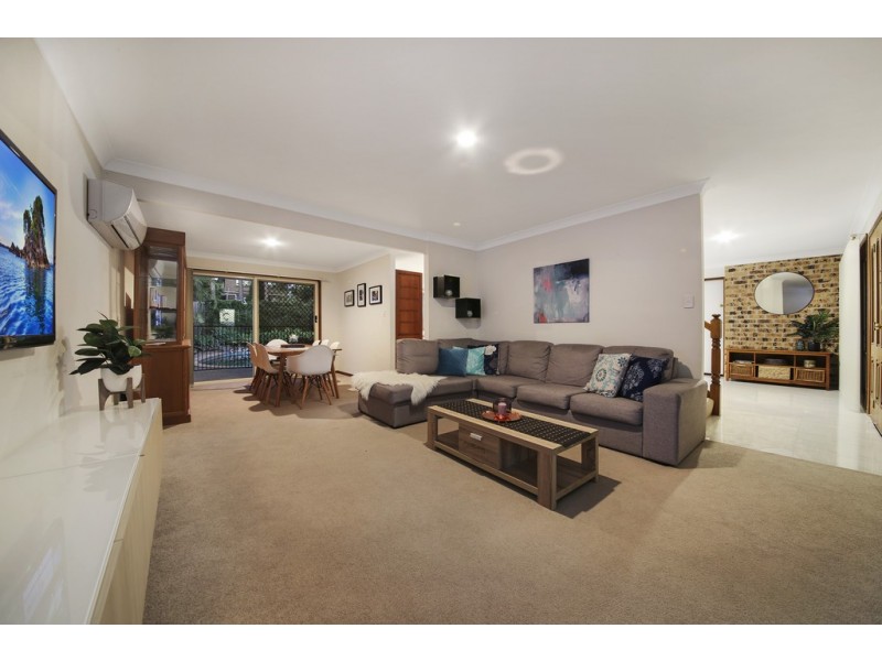 16 Claremont Drive, Robina QLD 4226