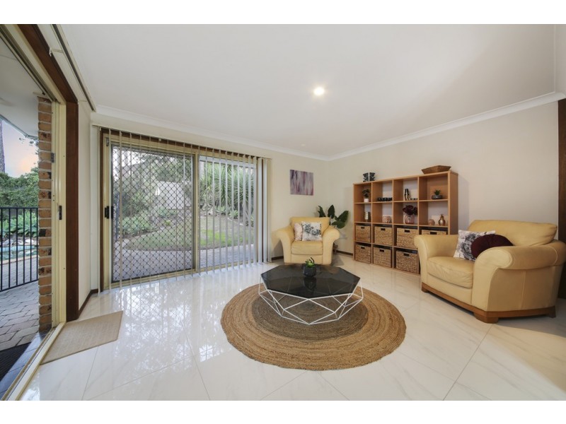 16 Claremont Drive, Robina QLD 4226