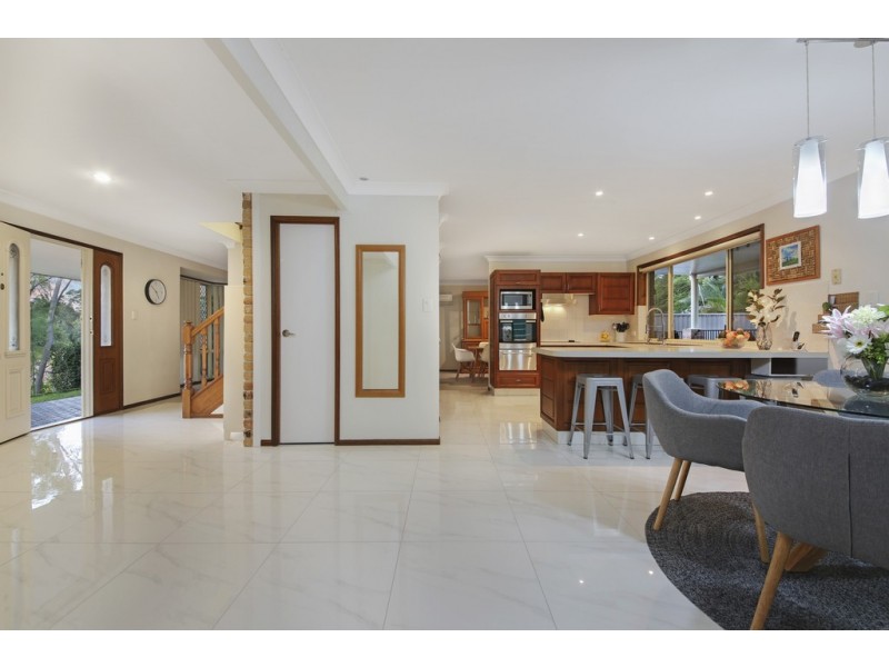 16 Claremont Drive, Robina QLD 4226