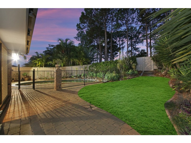 16 Claremont Drive, Robina QLD 4226