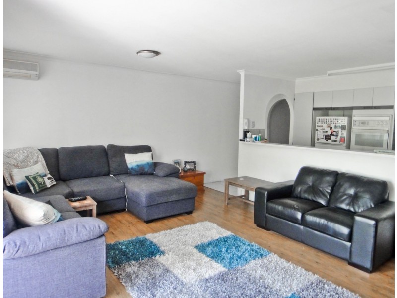 23/17 Genoa Street, Broadbeach QLD 4218