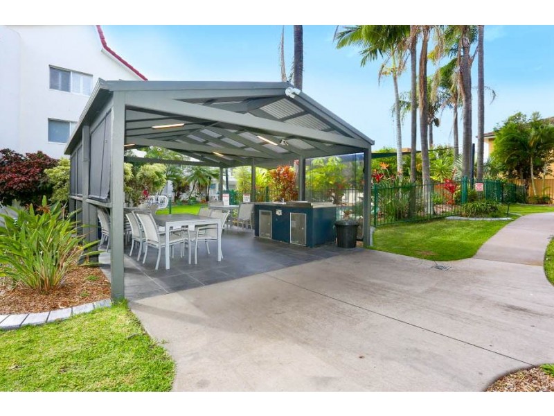 23/17 Genoa Street, Broadbeach QLD 4218