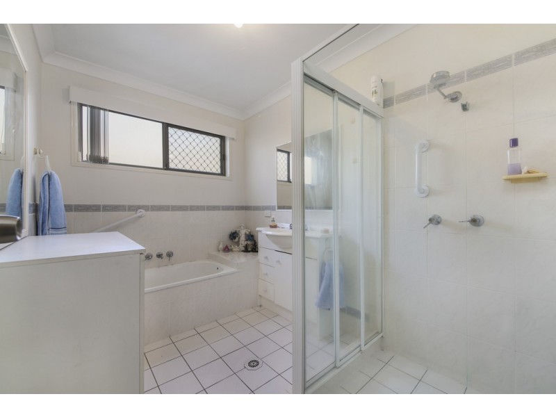 3 Misty Court, Varsity Lakes QLD 4227