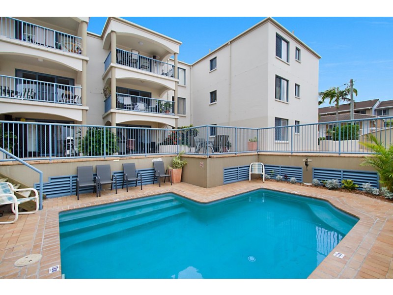 1 ‘Granite Apartments’ 103-105 Frank Street, Labrador QLD 4215