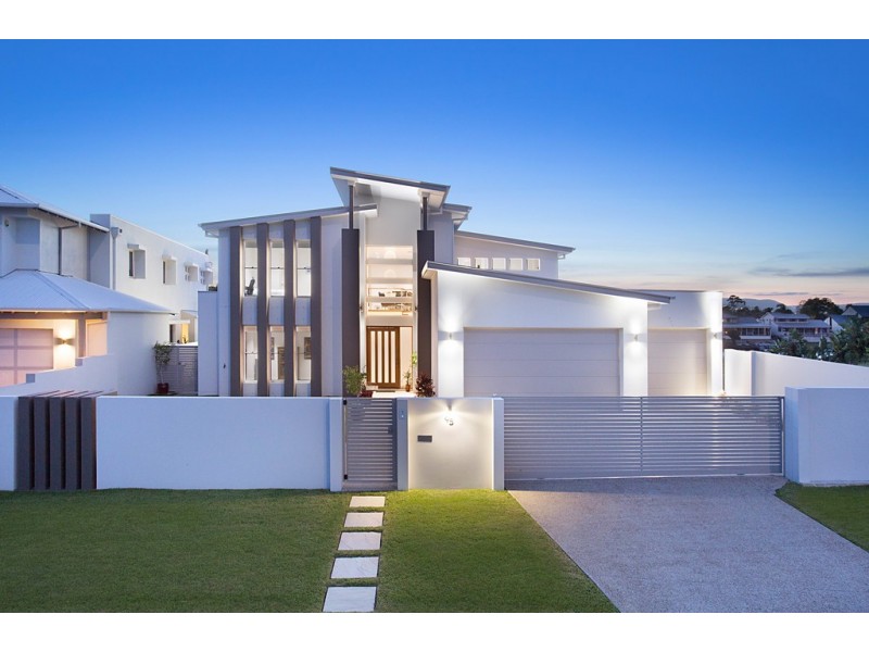 95 Sir Bruce Small Boulevard, Benowa Waters QLD 4217