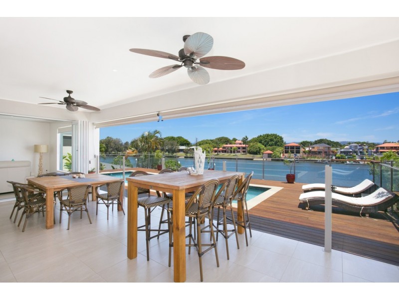 95 Sir Bruce Small Boulevard, Benowa Waters QLD 4217