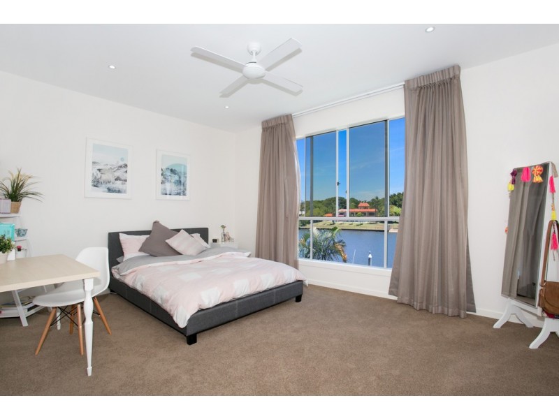 95 Sir Bruce Small Boulevard, Benowa Waters QLD 4217