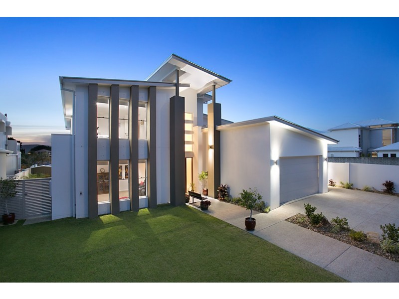 95 Sir Bruce Small Boulevard, Benowa Waters QLD 4217