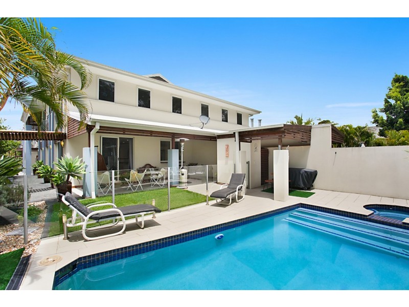 7025 Royal Pines Resort, Benowa QLD 4217