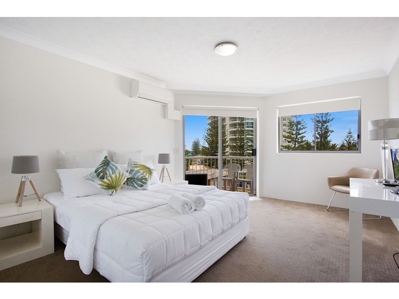 404/8 Philip Avenue, Broadbeach QLD 4218