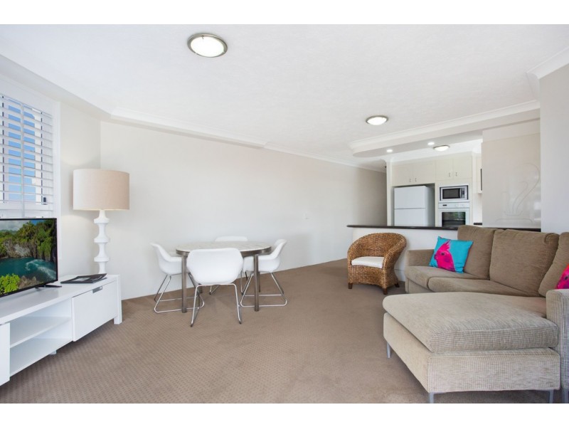 404/8 Philip Avenue, Broadbeach QLD 4218