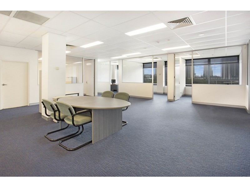 4 Miami Key, Broadbeach Waters QLD 4218