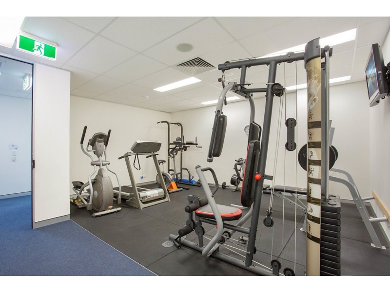 4 Miami Key, Broadbeach Waters QLD 4218