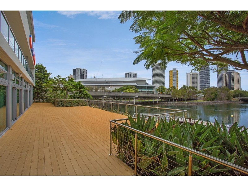 4 Miami Key, Broadbeach Waters QLD 4218
