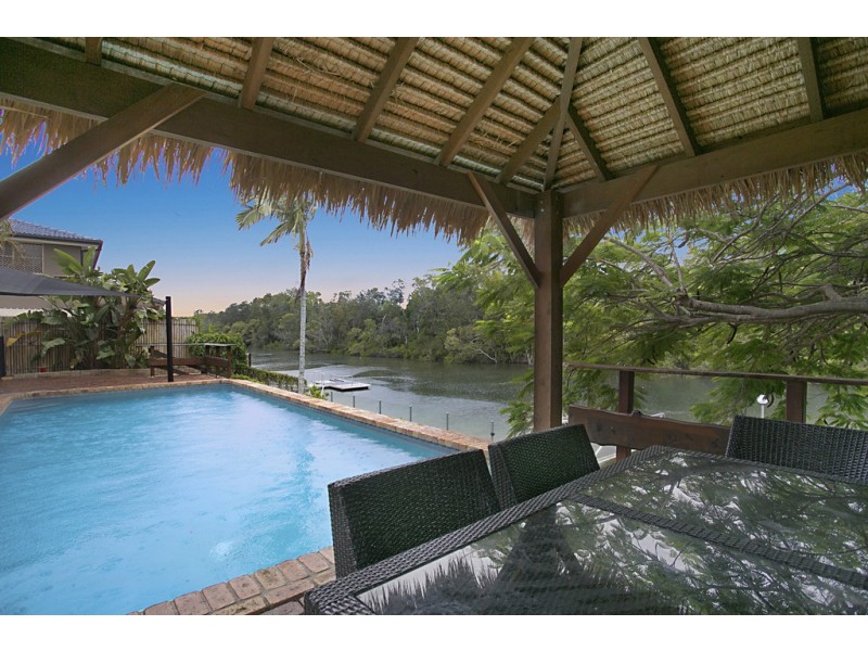 17 Monterey Court, Broadbeach Waters QLD 4218