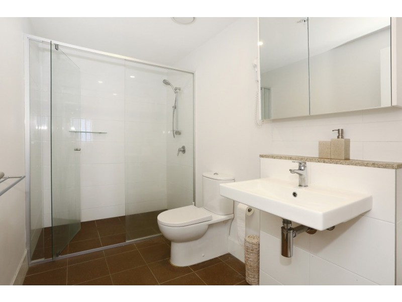 69/2729-2733 ‘Synergy’ Gold Coast Highway, Broadbeach QLD 4218
