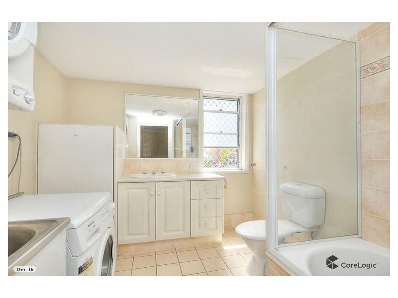 8/2489 Gold Coast Highway “Montana Surf”, Mermaid Beach QLD 4218