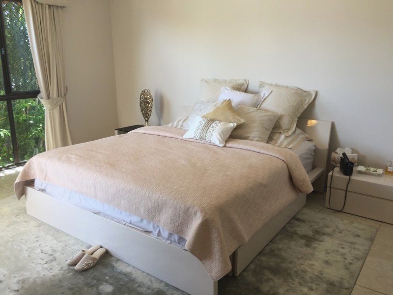 77 Port Jackson Blvd, Clear Island Waters QLD 4226