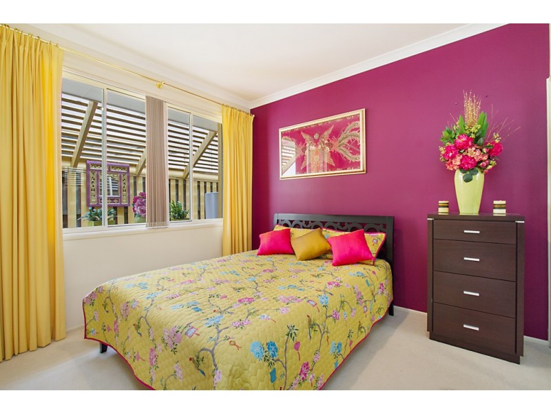 9 Greendale Place, Burleigh Waters QLD 4220