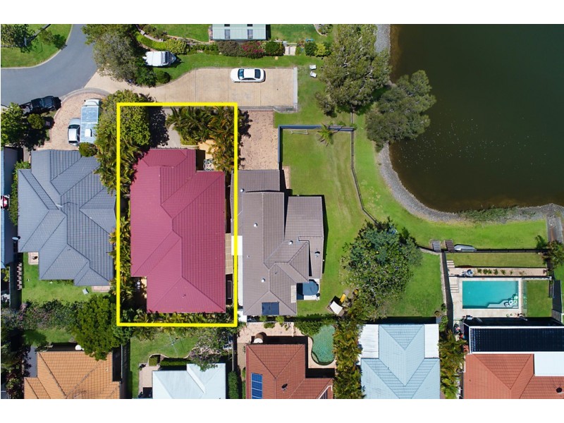 9 Greendale Place, Burleigh Waters QLD 4220