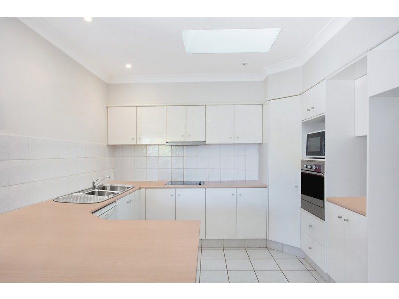 10 Wild Fire Court, Robina QLD 4226