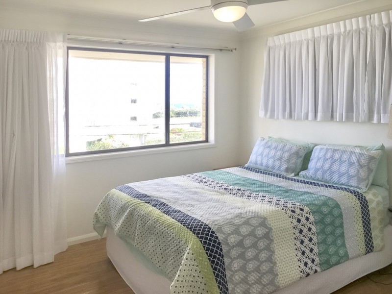 9/137 Old Burleigh Road, Broadbeach QLD 4218