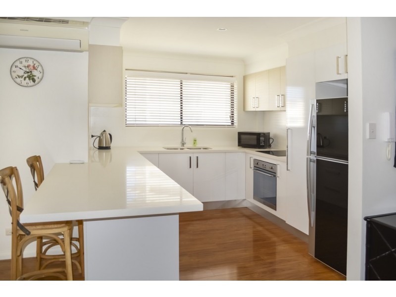9/137 Old Burleigh Road, Broadbeach QLD 4218