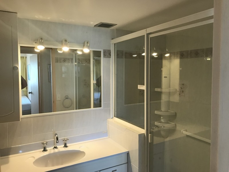 12E/50 Old Burleigh Rd “Breakers North”, Surfers Paradise QLD 4217