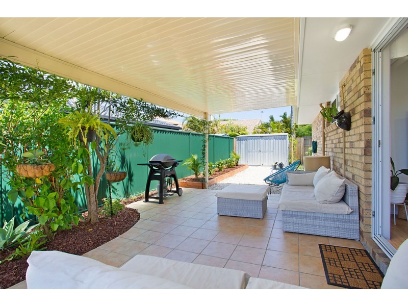 2/20 Bluemoon Close, Burleigh Waters QLD 4220